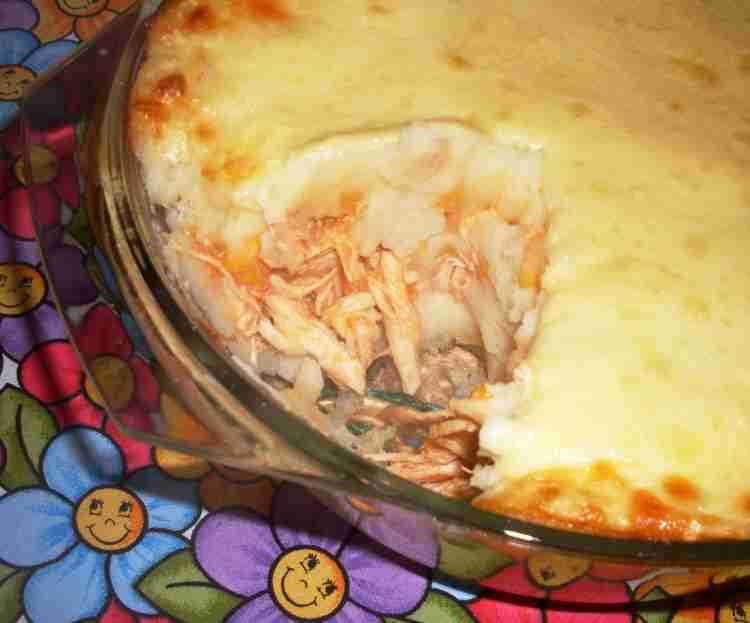 Escondidos de Frango com Puré de Batatas